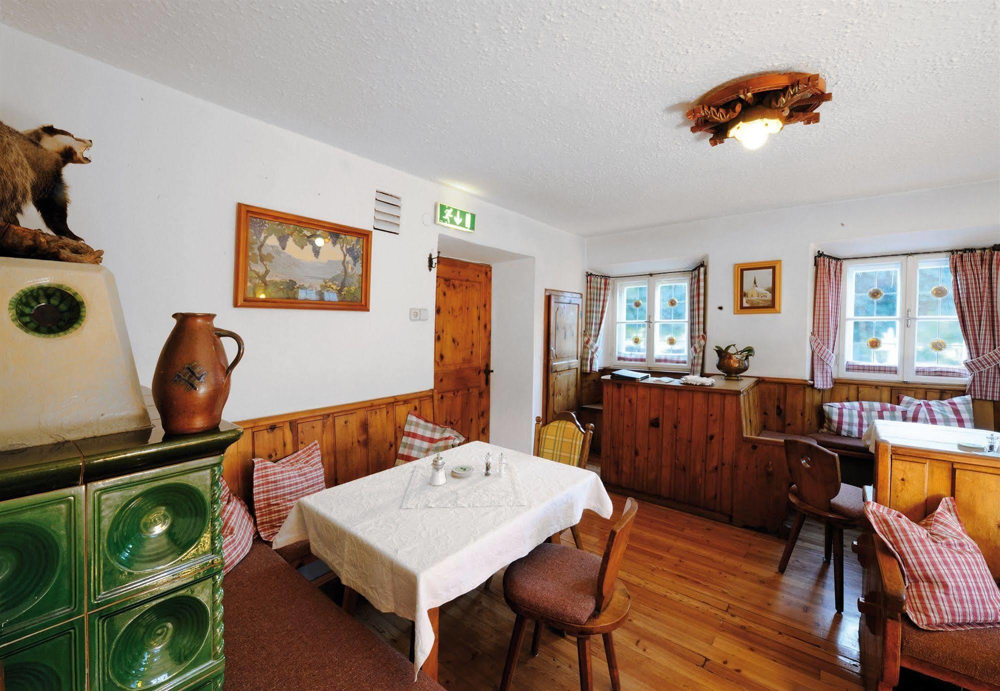 Der Stern - Nachhaltiges Wirtshaus Und Landhotel Seit 1509 Общайг Екстериор снимка